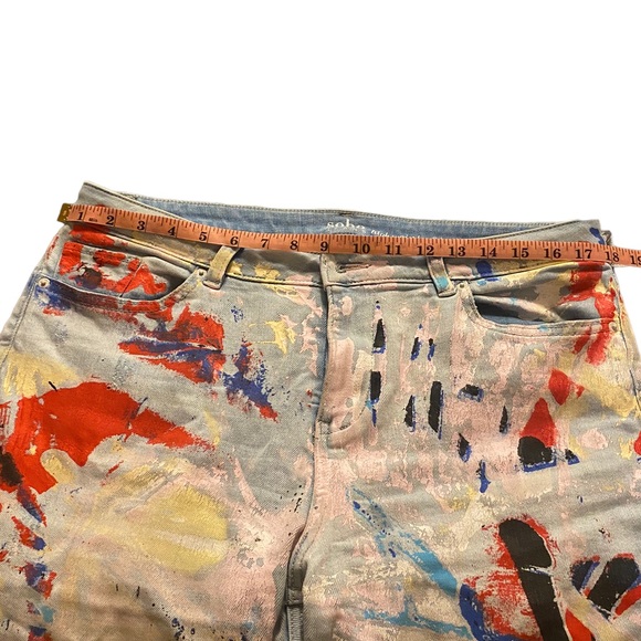 New York & Company high waisted graffiti print jeans, like new, size 14, $65 - Picture 5 of 5